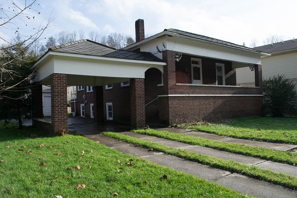 708 Brooklyn St., Cumberland Gap, Tennessee 37724, 3 Bedrooms Bedrooms, ,2 BathroomsBathrooms,Family Home,For Rent,Brooklyn St.,1002